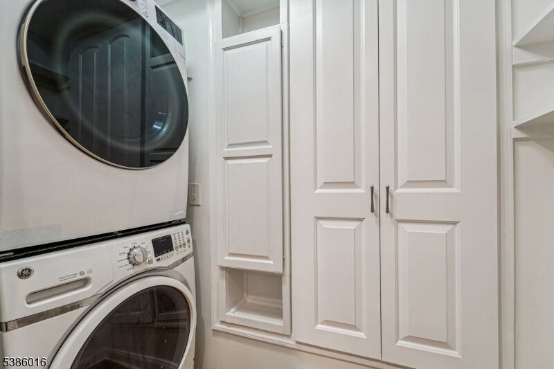 Property Photo:  28 Sunset Ter 2  NJ 07856 
