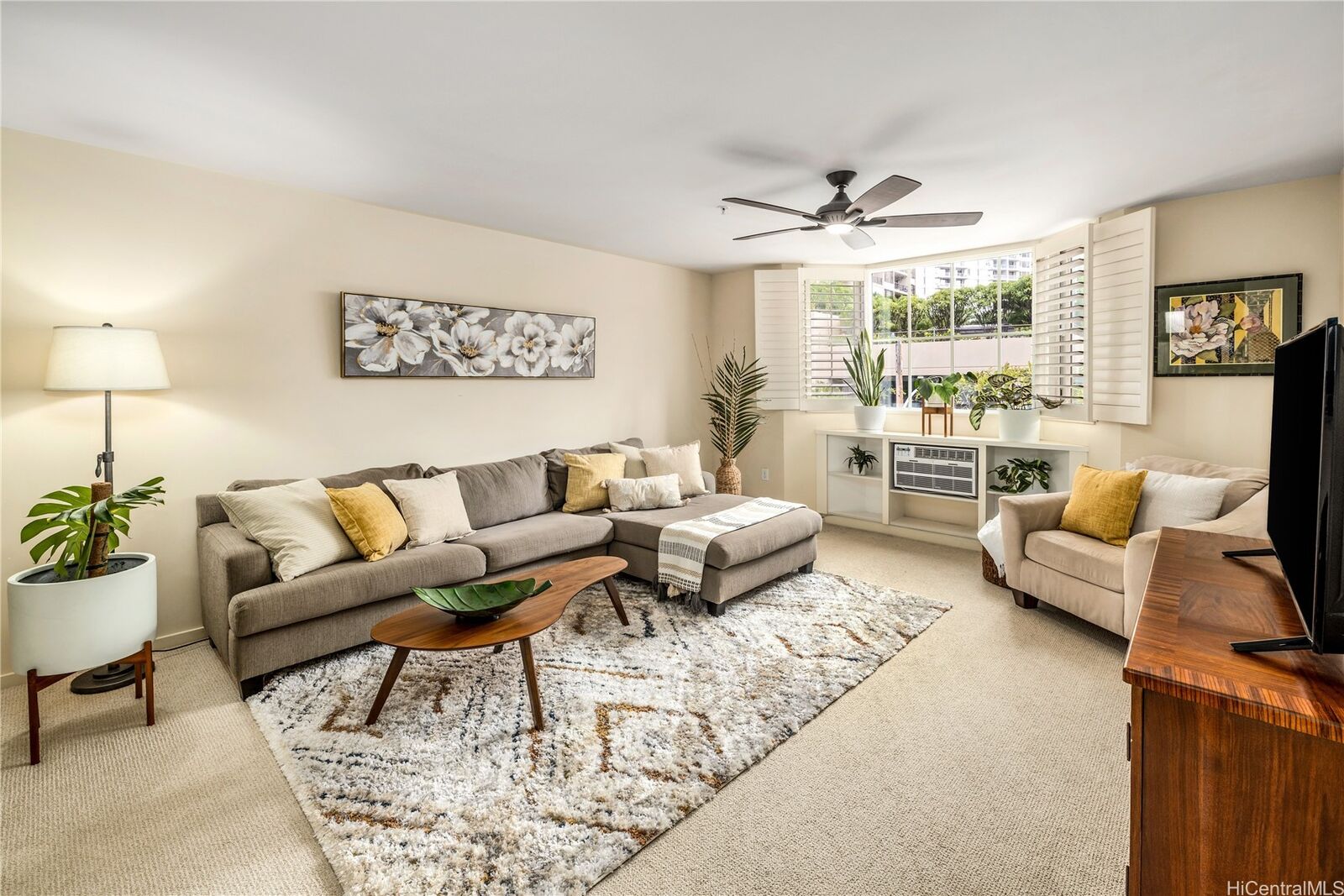 Property Photo:  1820 Kaioo Drive A402  HI 96815 