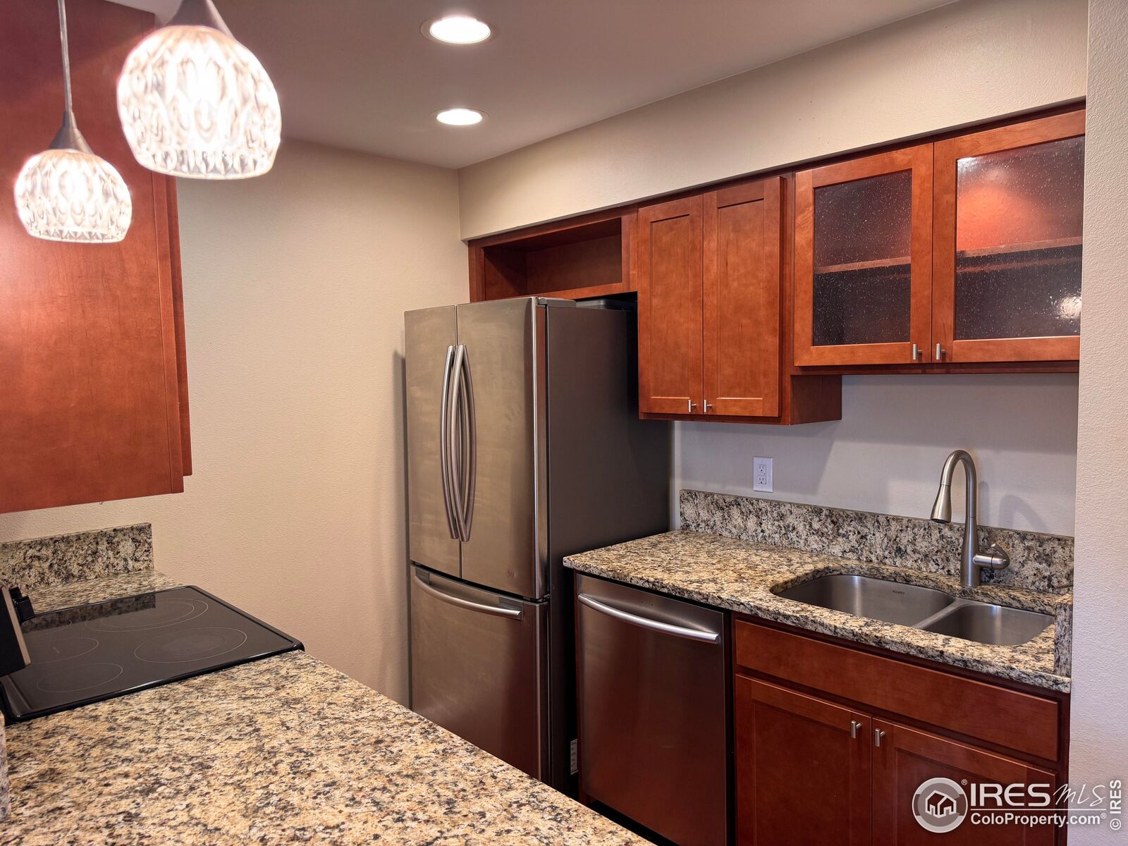 Property Photo:  4658 White Rock Cir 5  CO 80301 