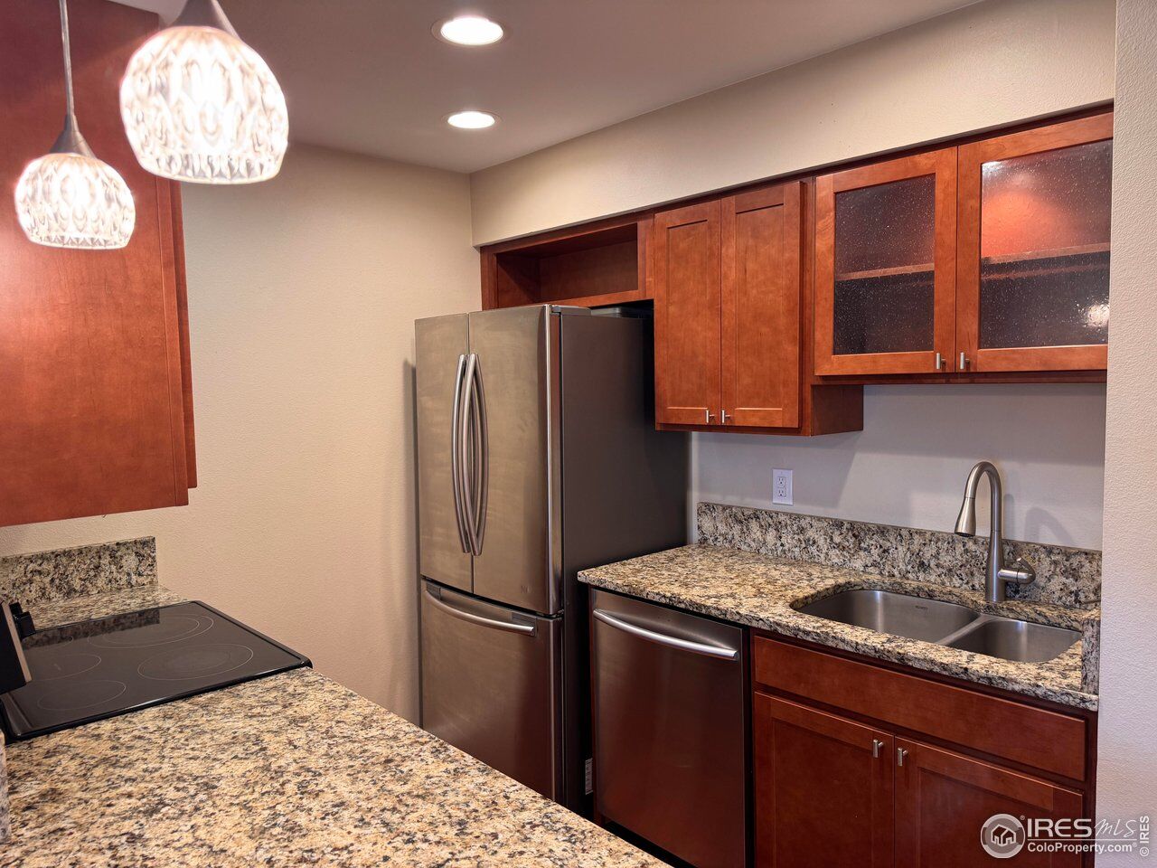 Property Photo:  4658 White Rock Cir 5  CO 80301 