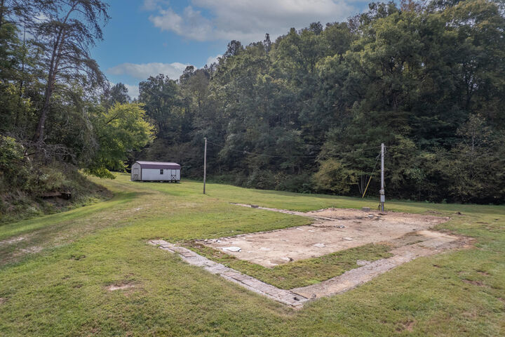 Property Photo: 1065 Brushy Fork Road KY 41472