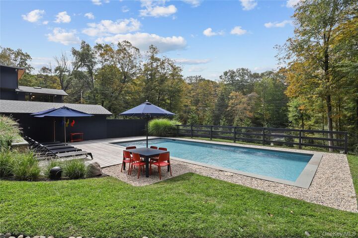 Property Photo:  21 Black Spring Road  NY 10576 