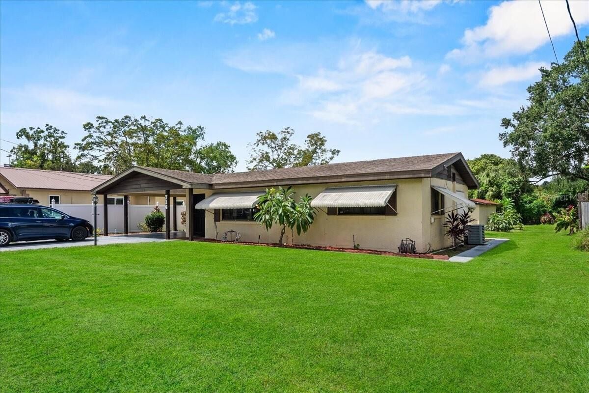 Property Photo: 714 Great Barford Street FL 33823