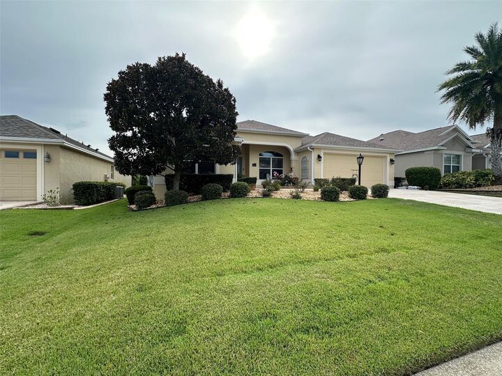 Property Photo:  2739 Midland Terrace  FL 32162 