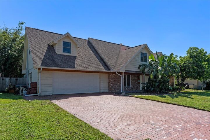 Property Photo:  1135 Thunder Trail  FL 32751