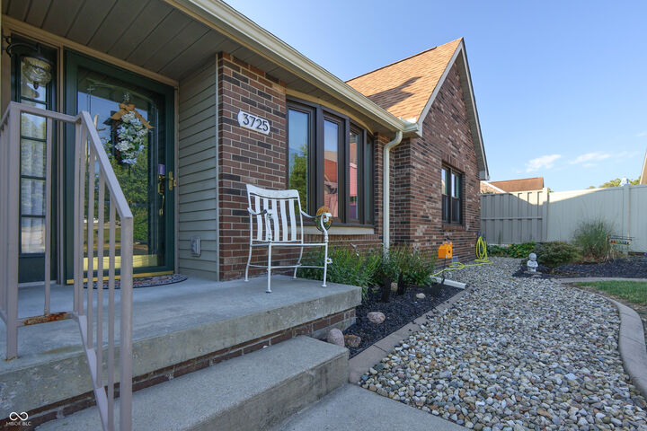 Property Photo: 3725 W 2 Mile House Road IN 47201