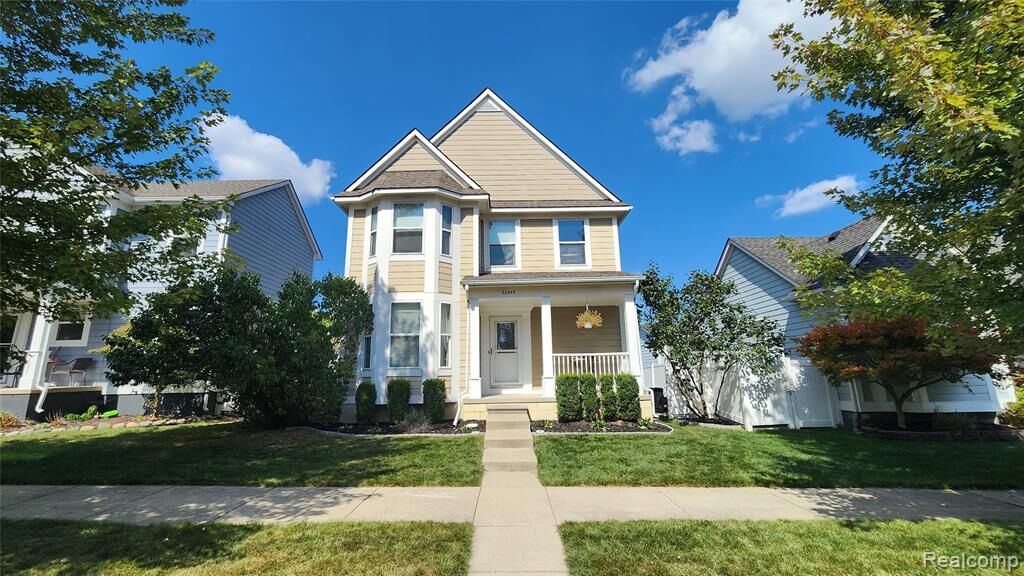 Property Photo:  32249 E Brampton Street  MI 48048 1969 