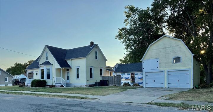 Property Photo:  3 W Patterson Street  IL 62258 