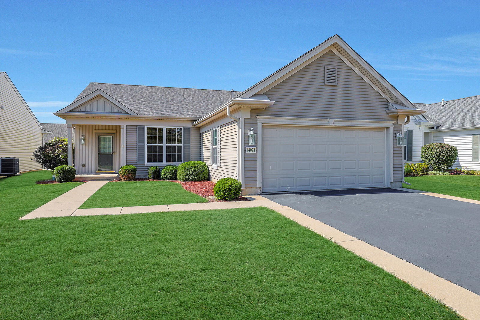 Property Photo: 14071 Lavender Street IL 60142