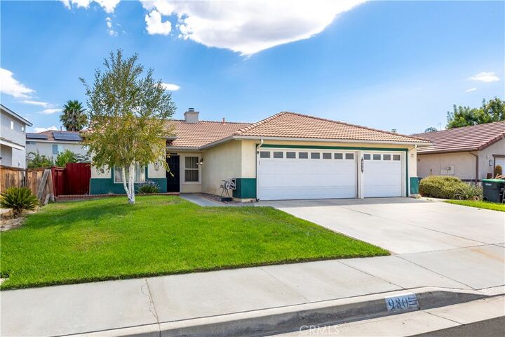Property Photo:  980 Lexington  CA 92545 