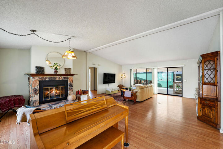Property Photo:  103 Poinsettia Gardens Drive  CA 93004 
