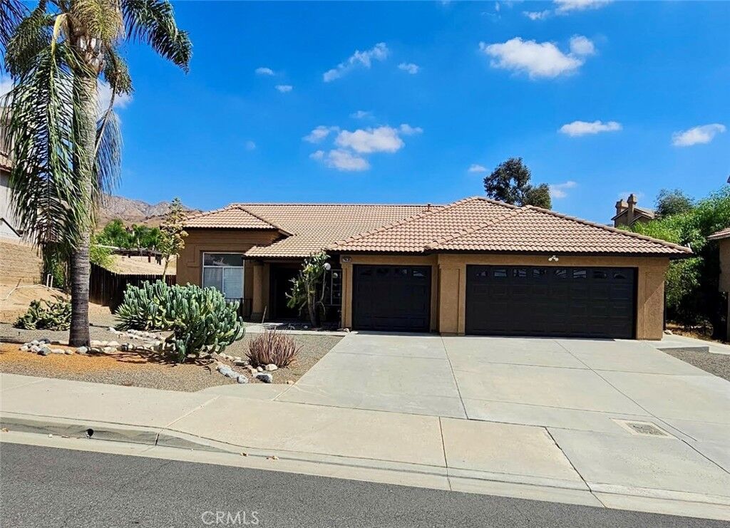 Property Photo:  29630 Carro Amano Lane  CA 92346 