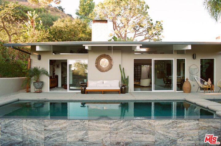 2102 Ridgemont Drive  Los Angeles CA 90046 photo