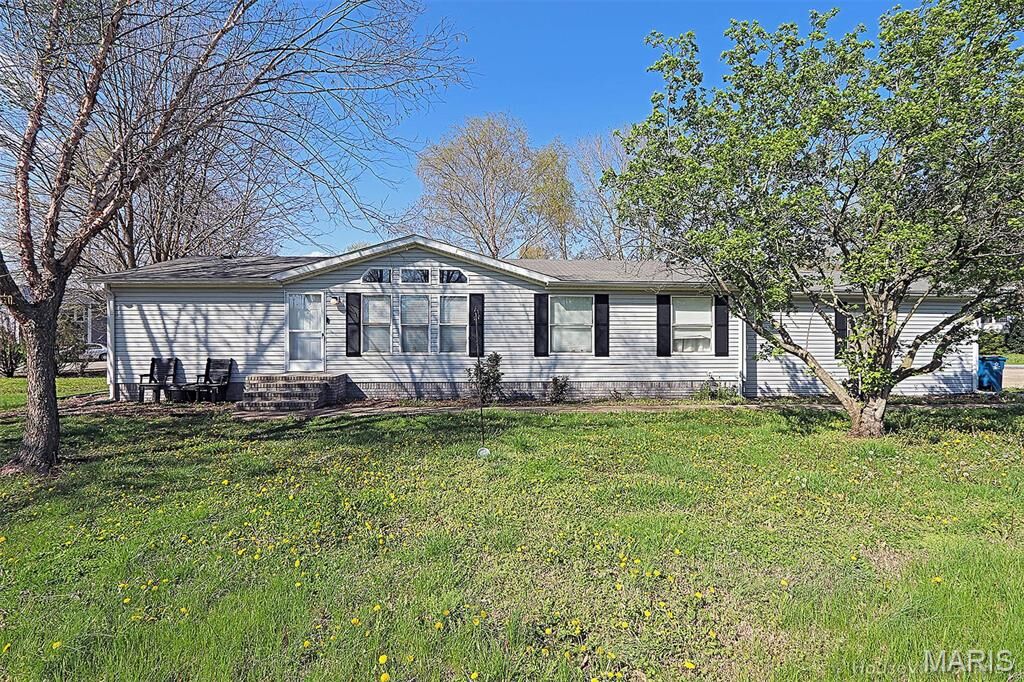Property Photo:  301 Kimberly Drive  MO 63780 