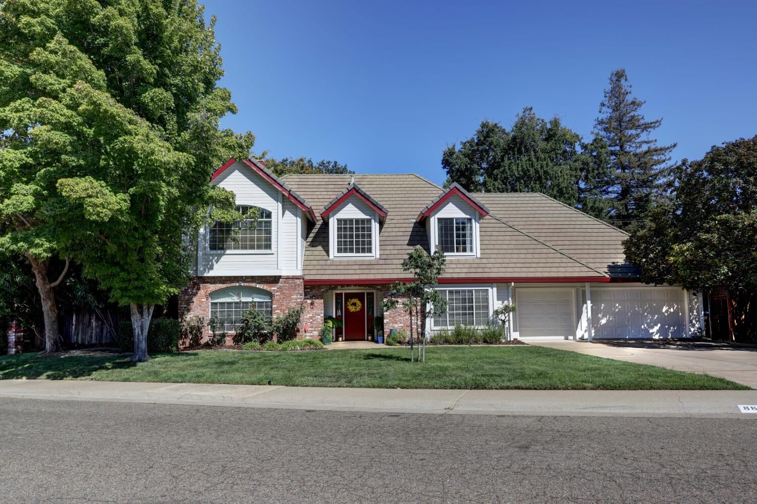 Property Photo:  8801 Villa Campo Way  CA 95628 