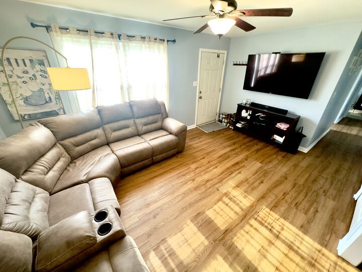 Property Photo:  408 Peachtree St  TN 37388