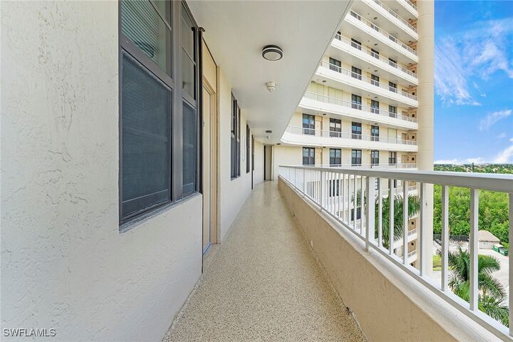 Property Photo:  380 Seaview Court 805  FL 34145 