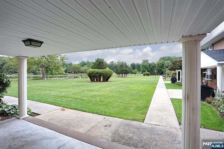 Property Photo:  149 N Maple Avenue 3149  NJ 07656 