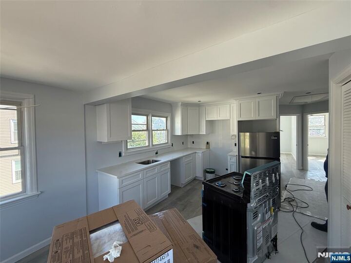 Property Photo:  45 Rutherford Place 2  NJ 07031 