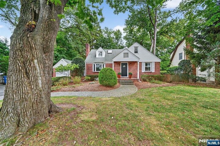 Property Photo:  24 S Lyle Avenue  NJ 07670 