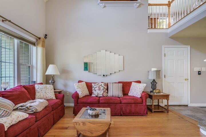 Property Photo:  36 Kings Drive  NH 03077 