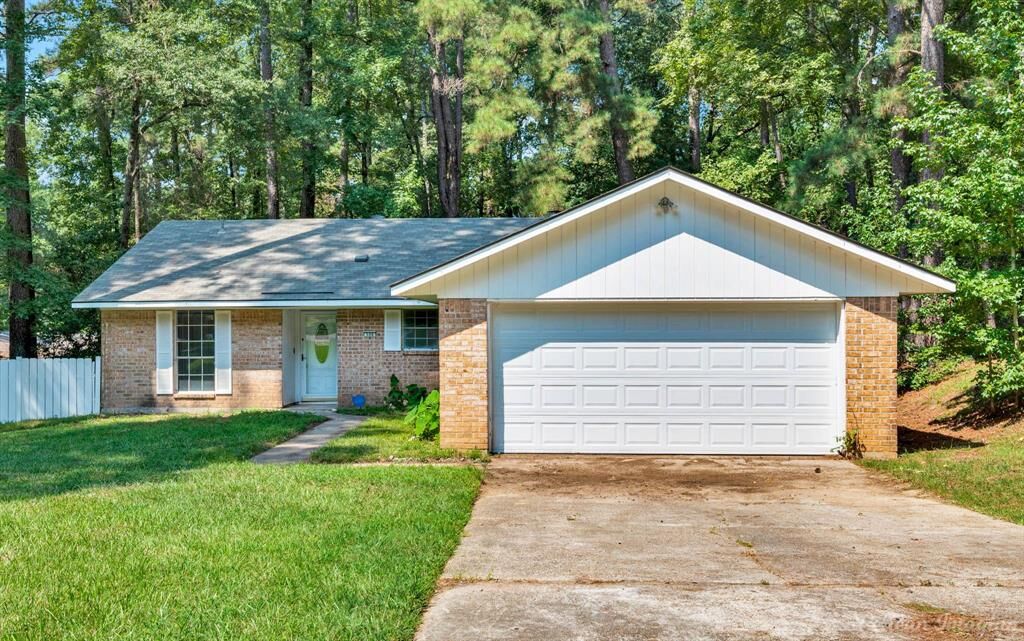 Property Photo: 506 Whispering Pine Circle LA 71037