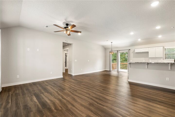 Property Photo:  3 Bridle Circle  AR 72715