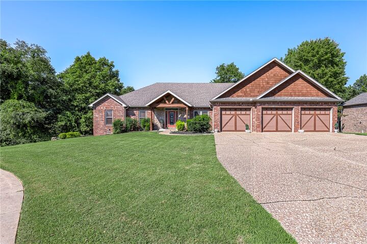 Property Photo: 13780 Crazy Horse Drive AR 72758