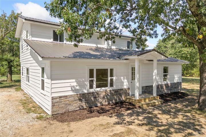 Property Photo: 8020 Orchard Point AR 72601