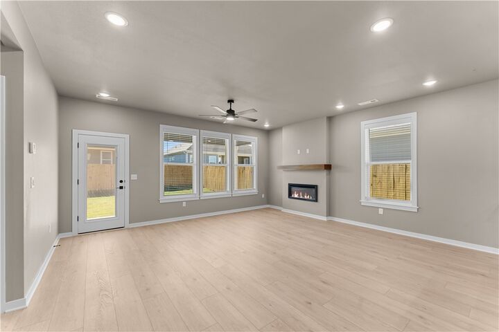 Property Photo: 5911 SW Chiefs Avenue AR 72713