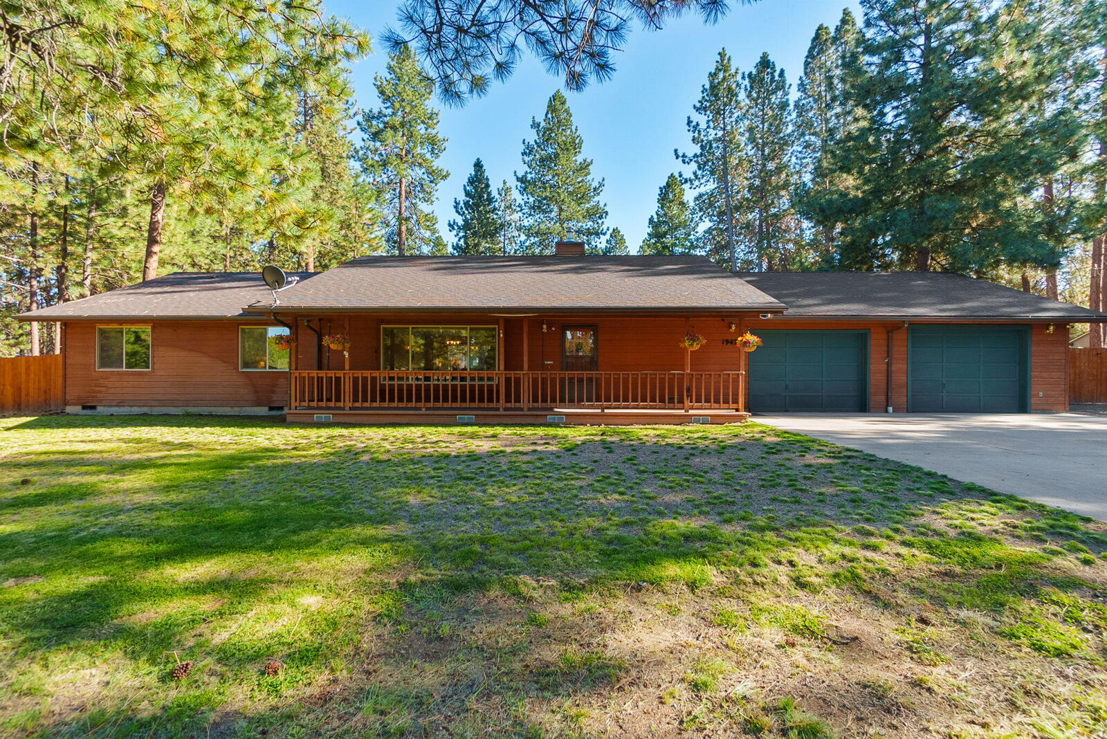 Property Photo:  19425 River Woods Drive  OR 97702 