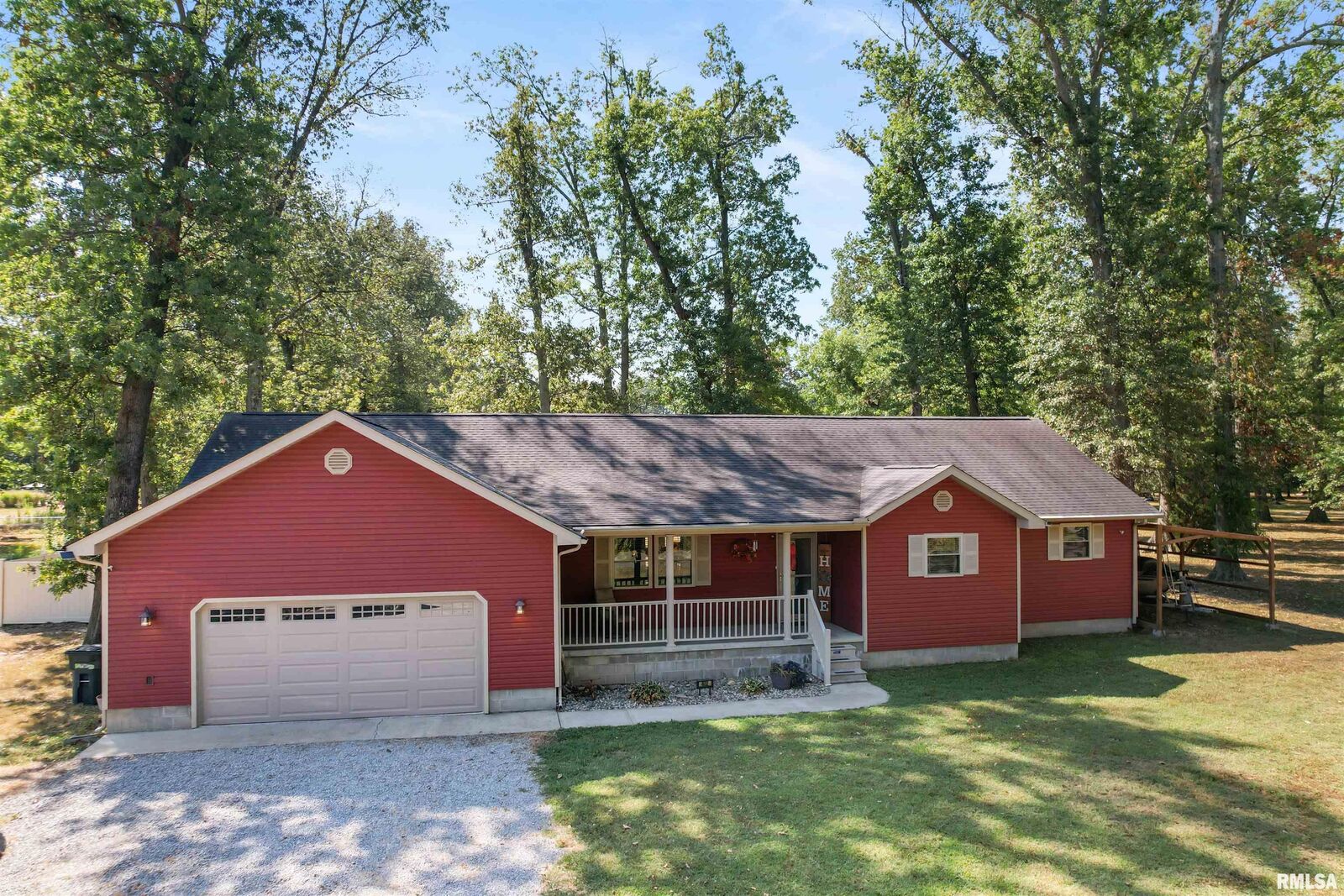 Property Photo: 402 W Wilson Street IL 62948