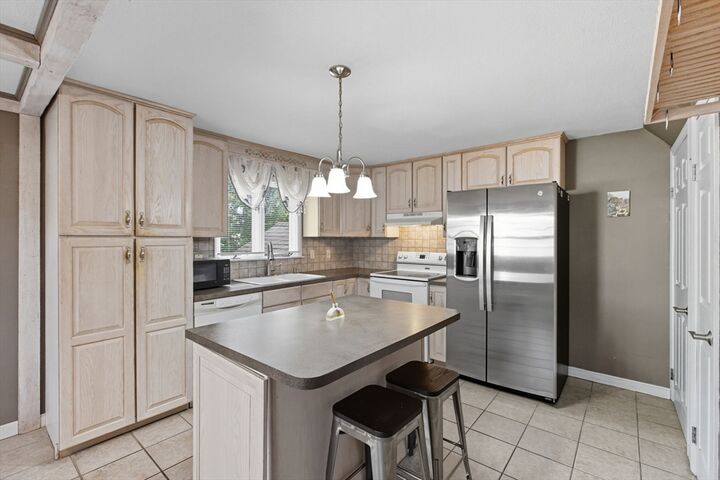 Property Photo: 34 Rosemont St 34 MA 01830