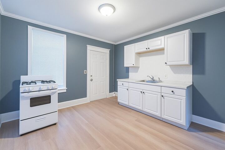 Property Photo:  365 Appleton 3rr  MA 01040 