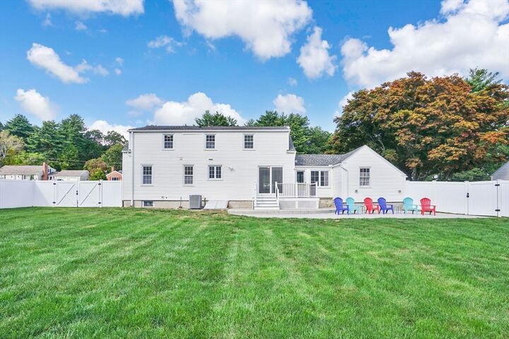 Property Photo:  81 Oak Hollow Rd  MA 01128 