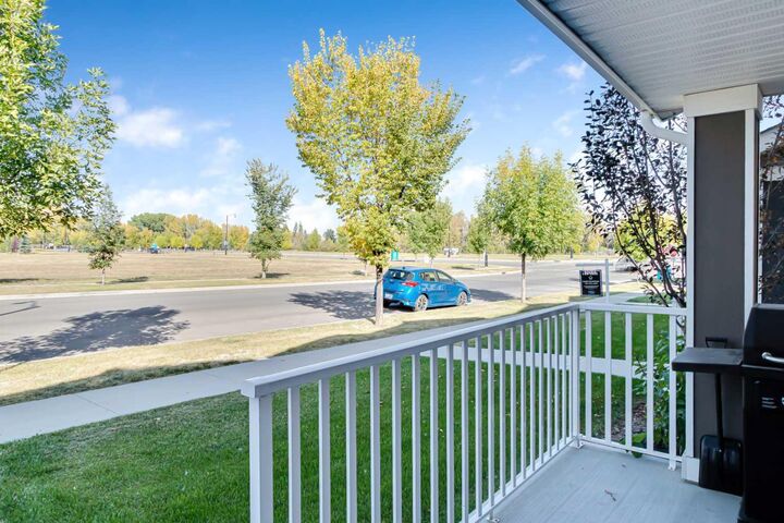 Property Photo: 1407 3 Street SE 13 AB T1V 0J9