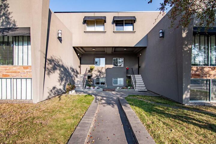Property Photo: 3737 50 Street C AB T4N 1V9