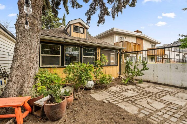 Property Photo:  1826 28 Avenue SW  AB T2T 1J8 