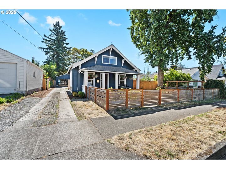 Property Photo:  8312 SE Liebe St  OR 97266 