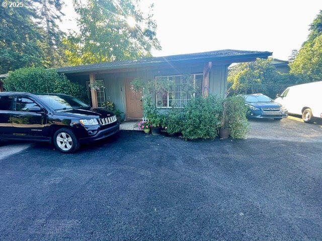 Property Photo:  1618 Brandt Rd  WA 98661 
