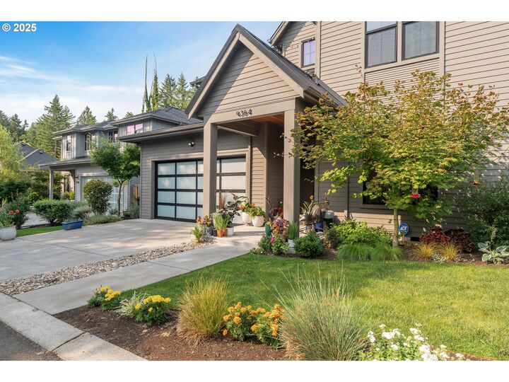 Property Photo: 9364 SW Morrison St OR 97225