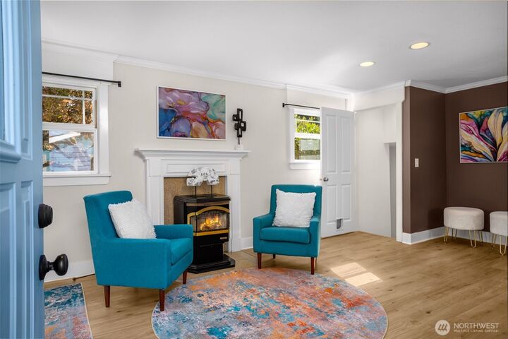 Property Photo:  5620  Wetmore Avenue A  WA 98203 