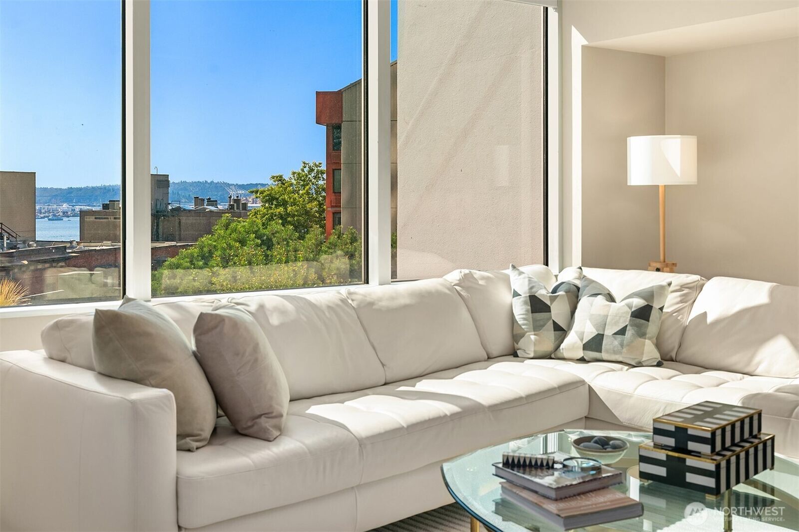 Property Photo:  2000  1st Avenue 604  WA 98121 