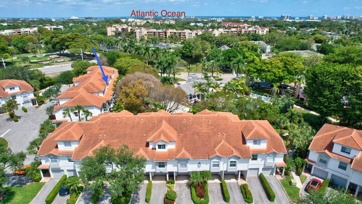 Property Photo:  2020 Alta Meadows Lane 504  FL 33444 