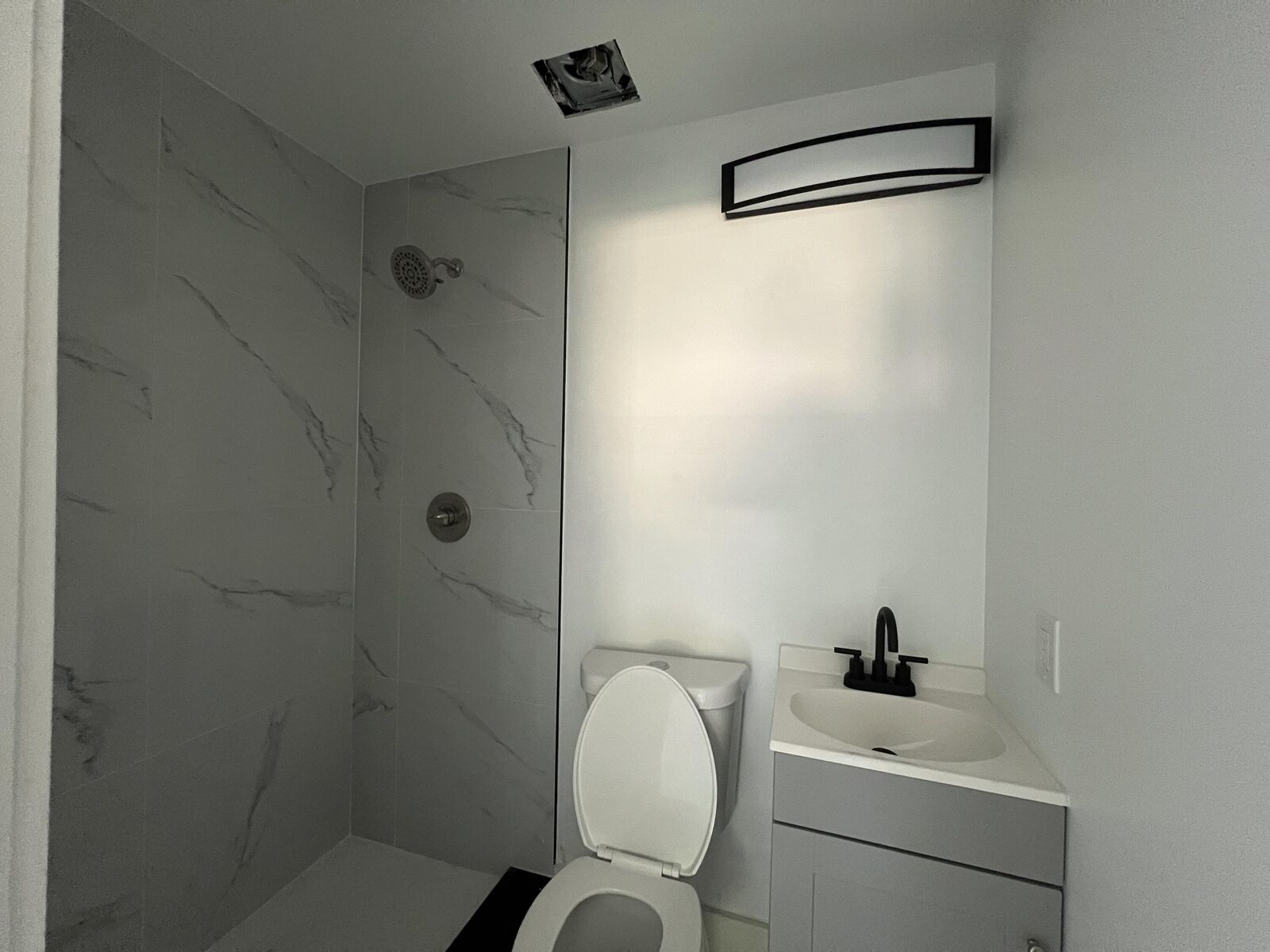 Property Photo:  828 S B Street  FL 33460 