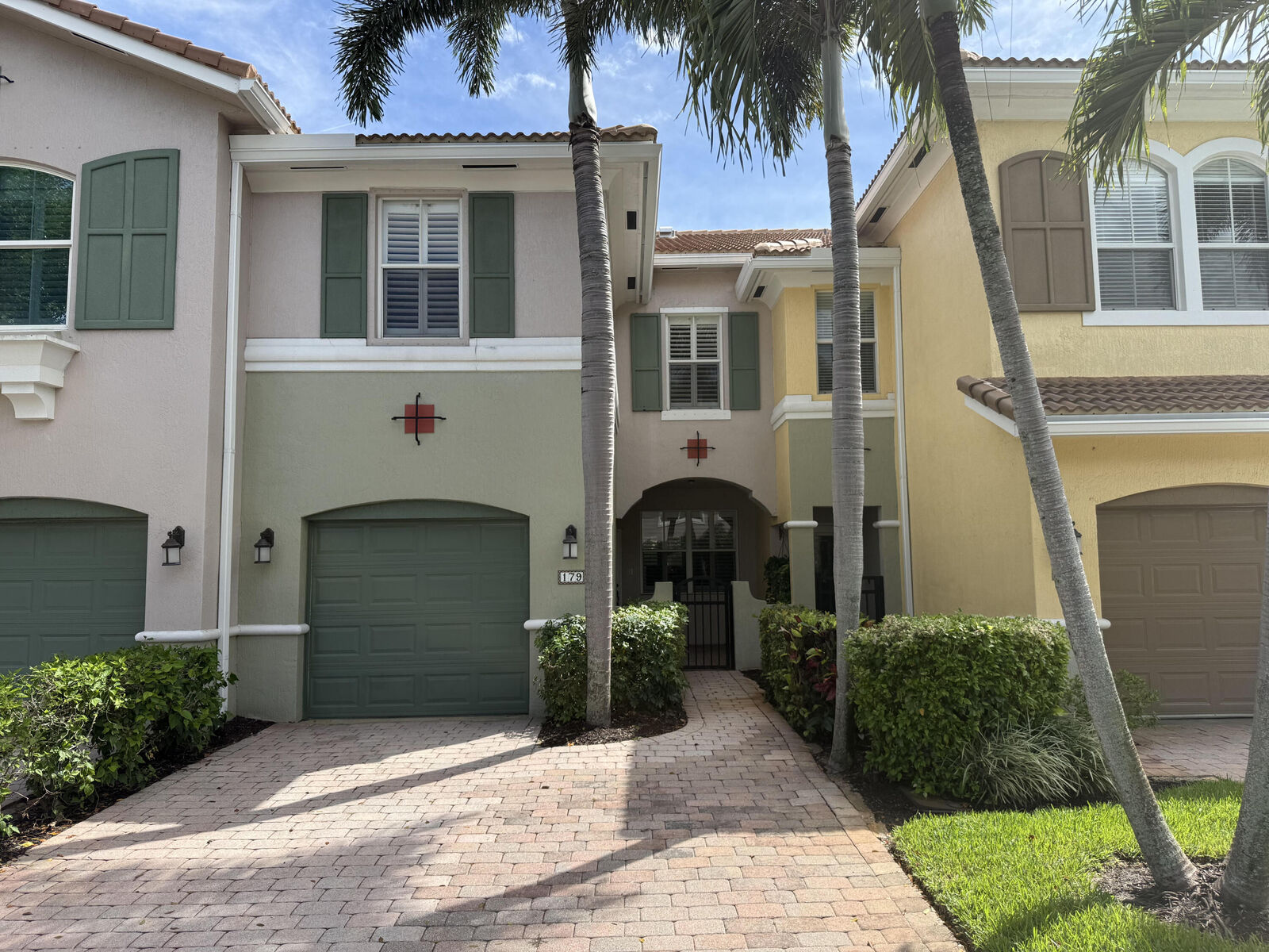 Property Photo:  179 Las Brisas Circle  FL 33326 