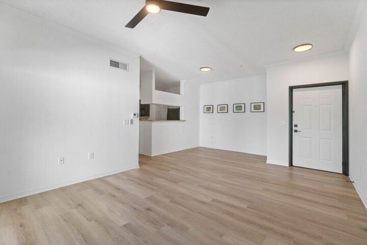 Property Photo: 2414 Tuscany Way FL 33435