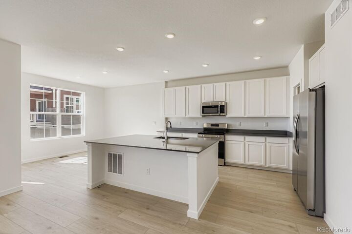Property Photo:  6840 Juniper Drive  CO 80602 