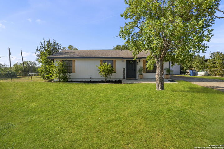 Property Photo:  7860 Fm 1101  TX 78155 
