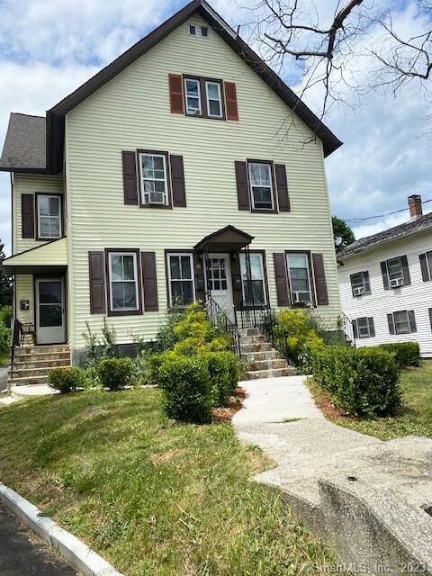 Property Photo:  31 Lake Avenue 2  CT 06810 